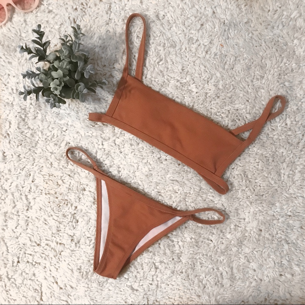 Three bikini sets - Picture 3 of 4